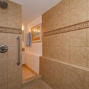 Chambre Standarde Lit Queen-Size